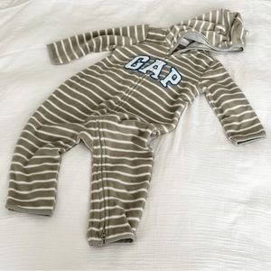 NWOT Fleece Zip Jumpsuit | GAP | 12-18 Months